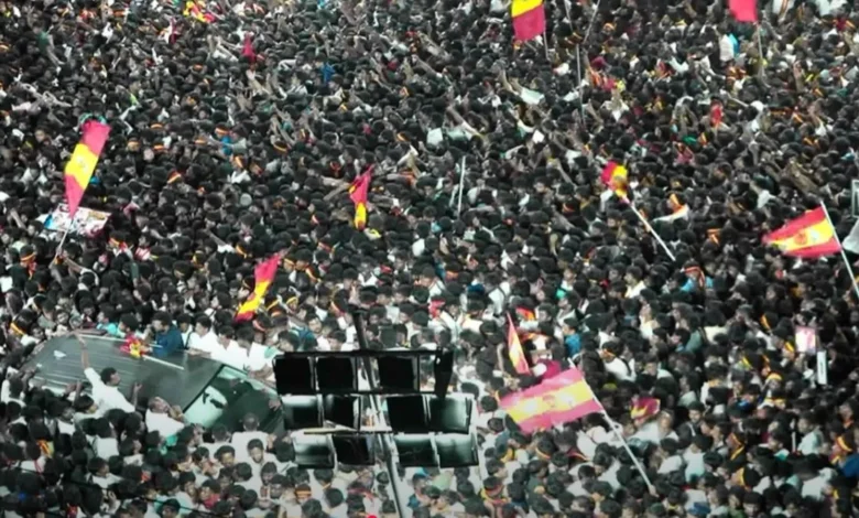 Stampede at Actor Vijay's Rally
